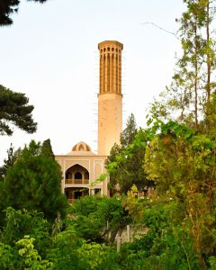 بادگیر خورشیدی سنتی باغ دولت آباد یزد